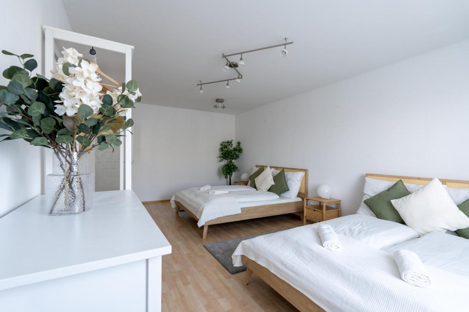 Two Bedrooms - 85 Squaremeters - 4 Min To U6 Dresdner Str Vienna Exterior photo